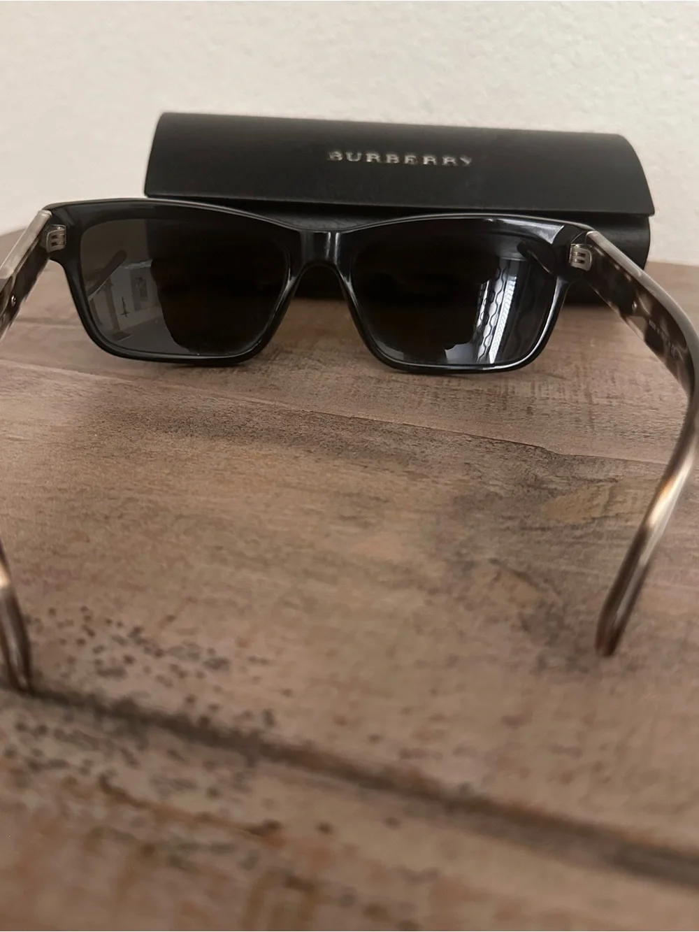Burberry Black Rectangular Sunglasses with Case
